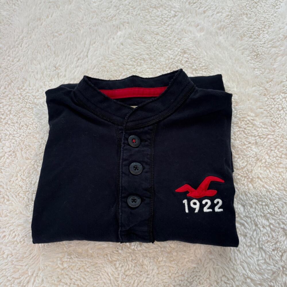 VTG Hollister Y2K Mens Henley Academia Casual Navy Sz L Embroidered Long Sleeve